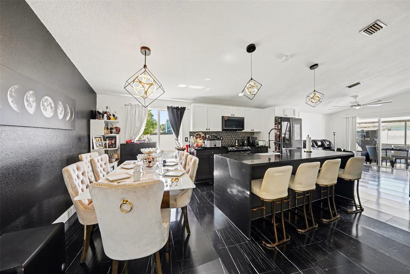 10119 CHIMNEY HILL CT — photo 8