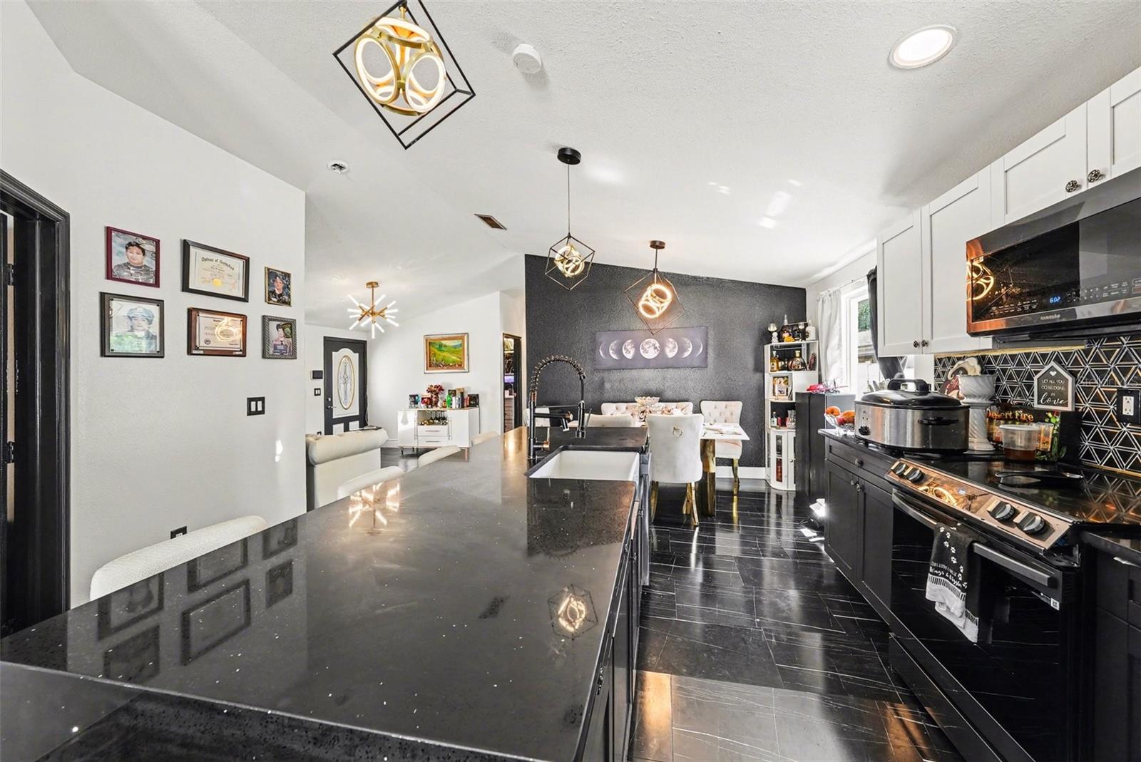 10119 CHIMNEY HILL CT — photo 11