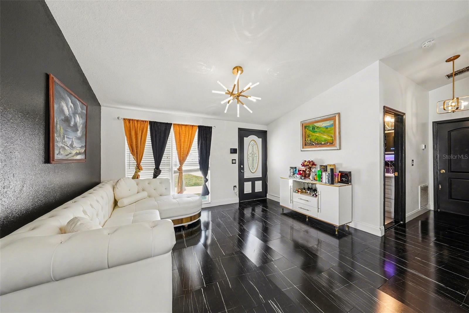 10119 CHIMNEY HILL CT — photo 4