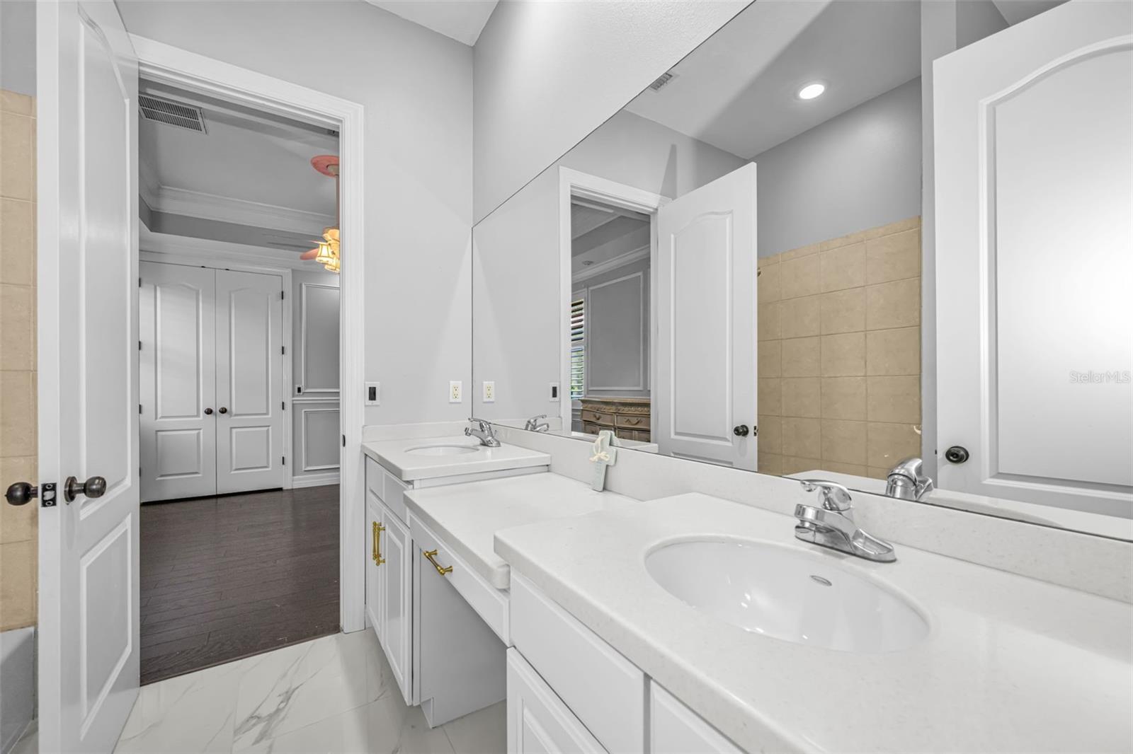 10706 RUFFINO CT — photo 37