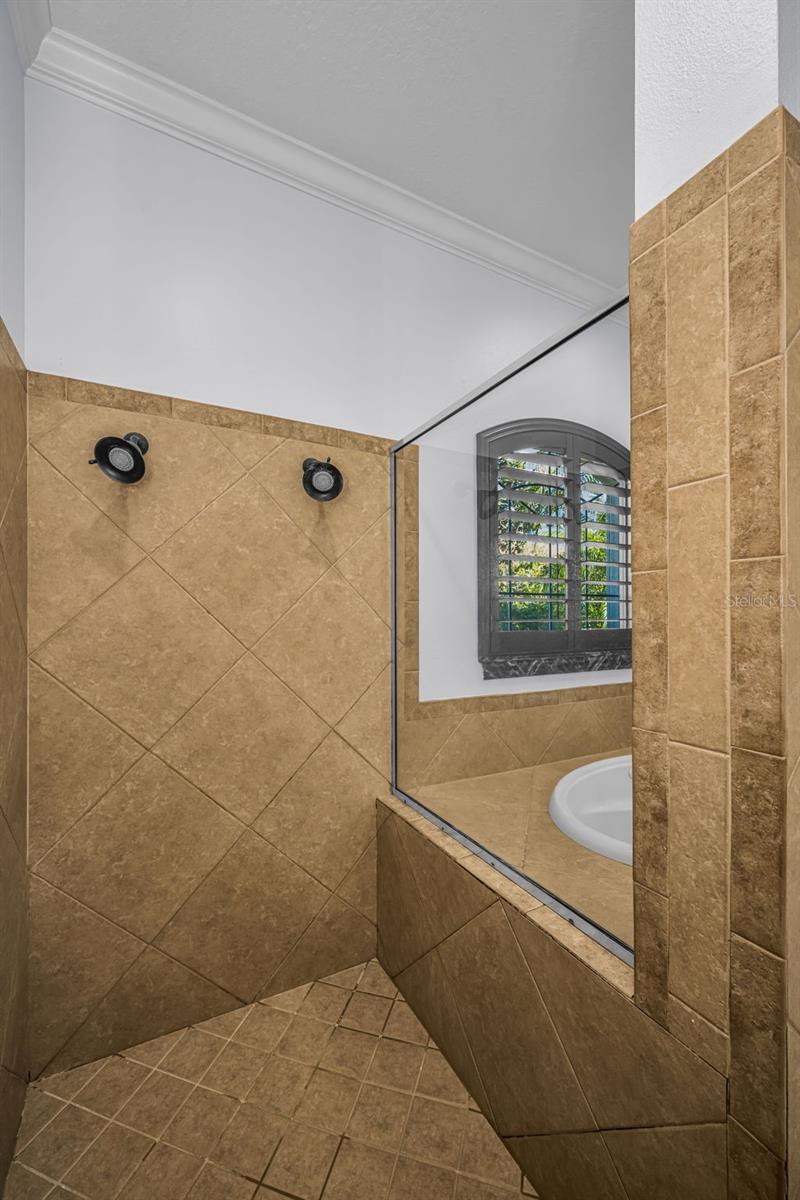 10706 RUFFINO CT — photo 34