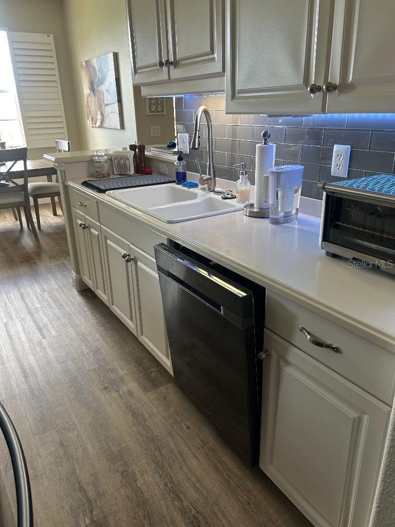 940 COOPER ST #302 — photo 12