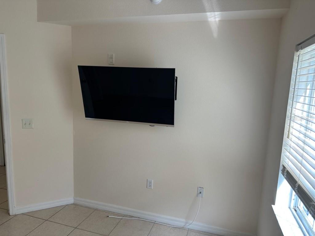 6425 CYPRESSDALE DR #101 — photo 32