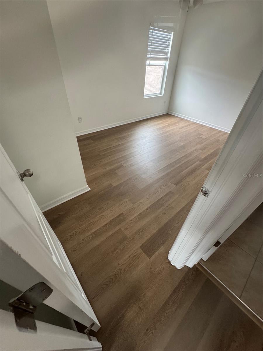 14428 DUNROBIN DR — photo 22