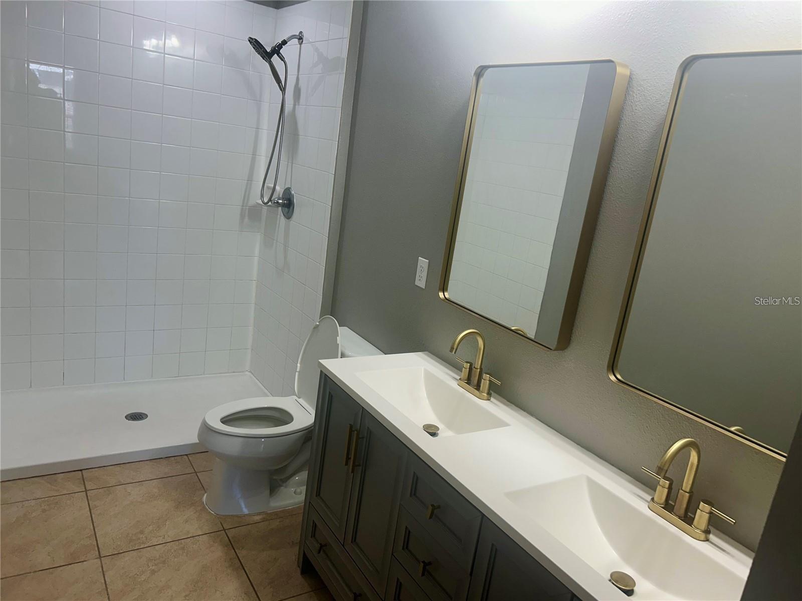 14428 DUNROBIN DR — photo 11
