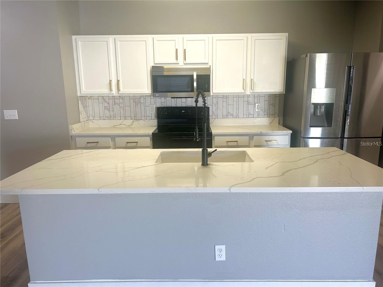 14428 DUNROBIN DR — photo 5
