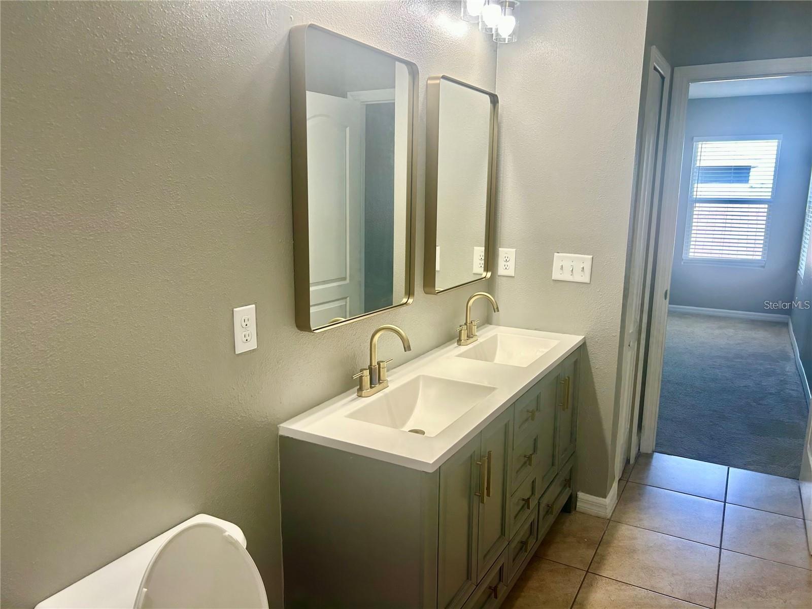 14428 DUNROBIN DR — photo 10
