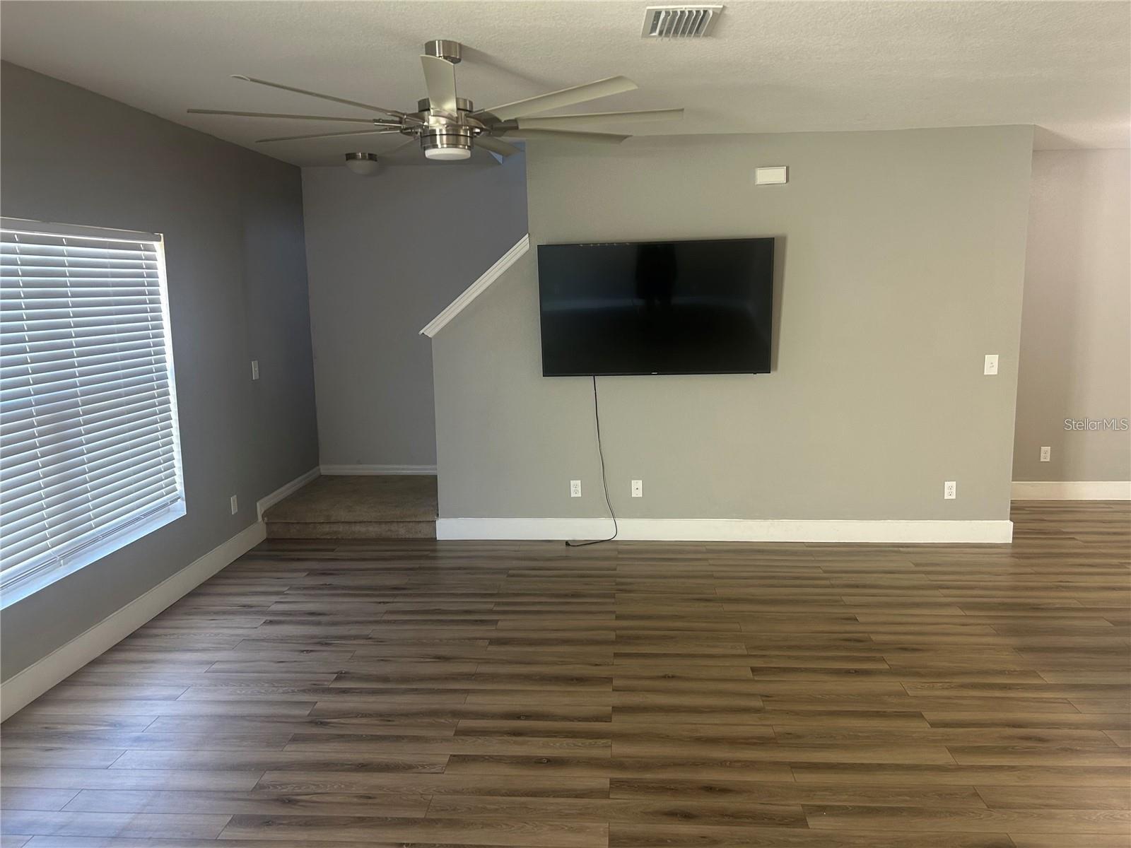 14428 DUNROBIN DR — photo 6