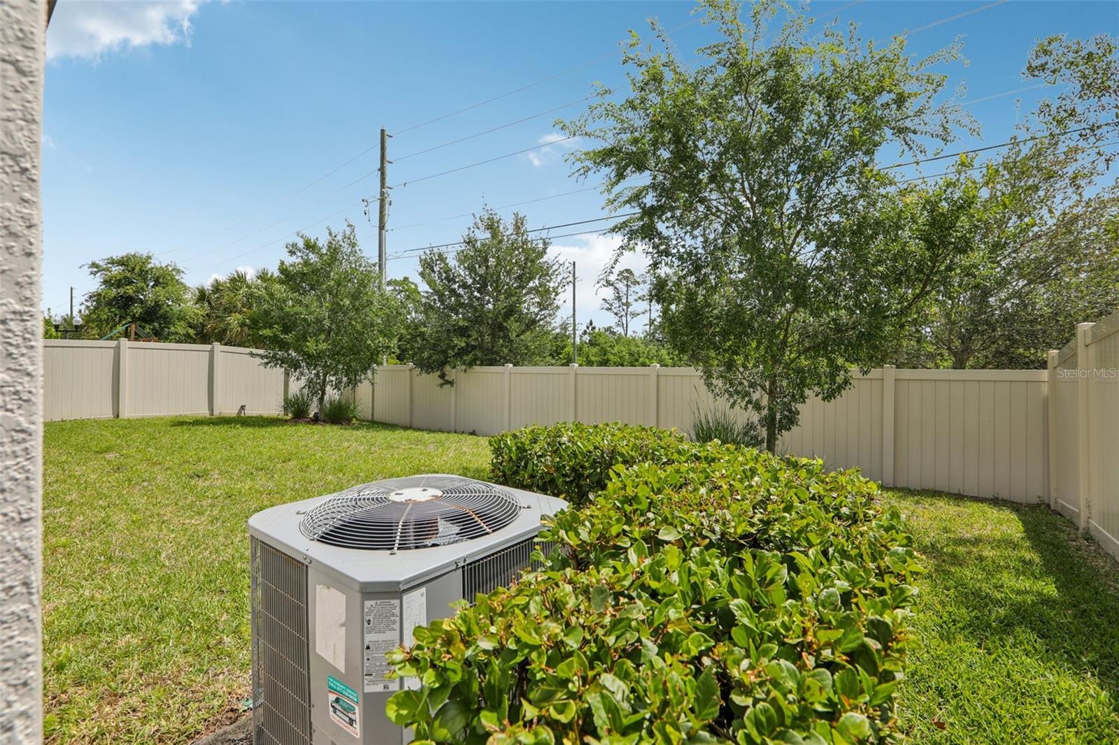 7114 GULF CYPRESS AVE — photo 35