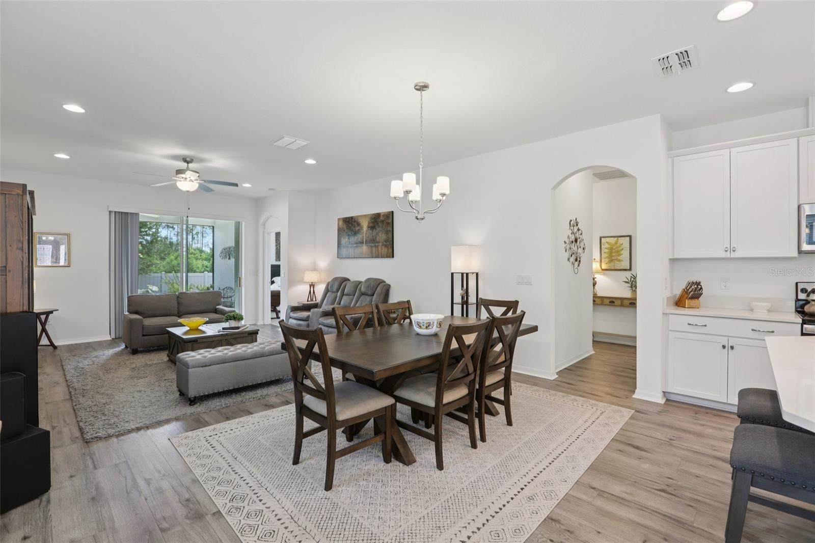 7114 GULF CYPRESS AVE — photo 8