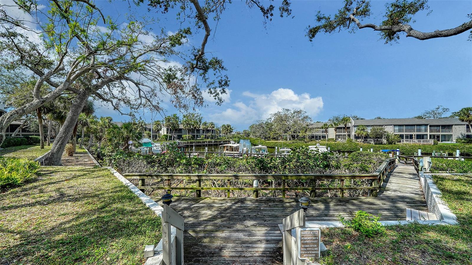 1601 PELICAN POINT DR #HA212 — photo 29
