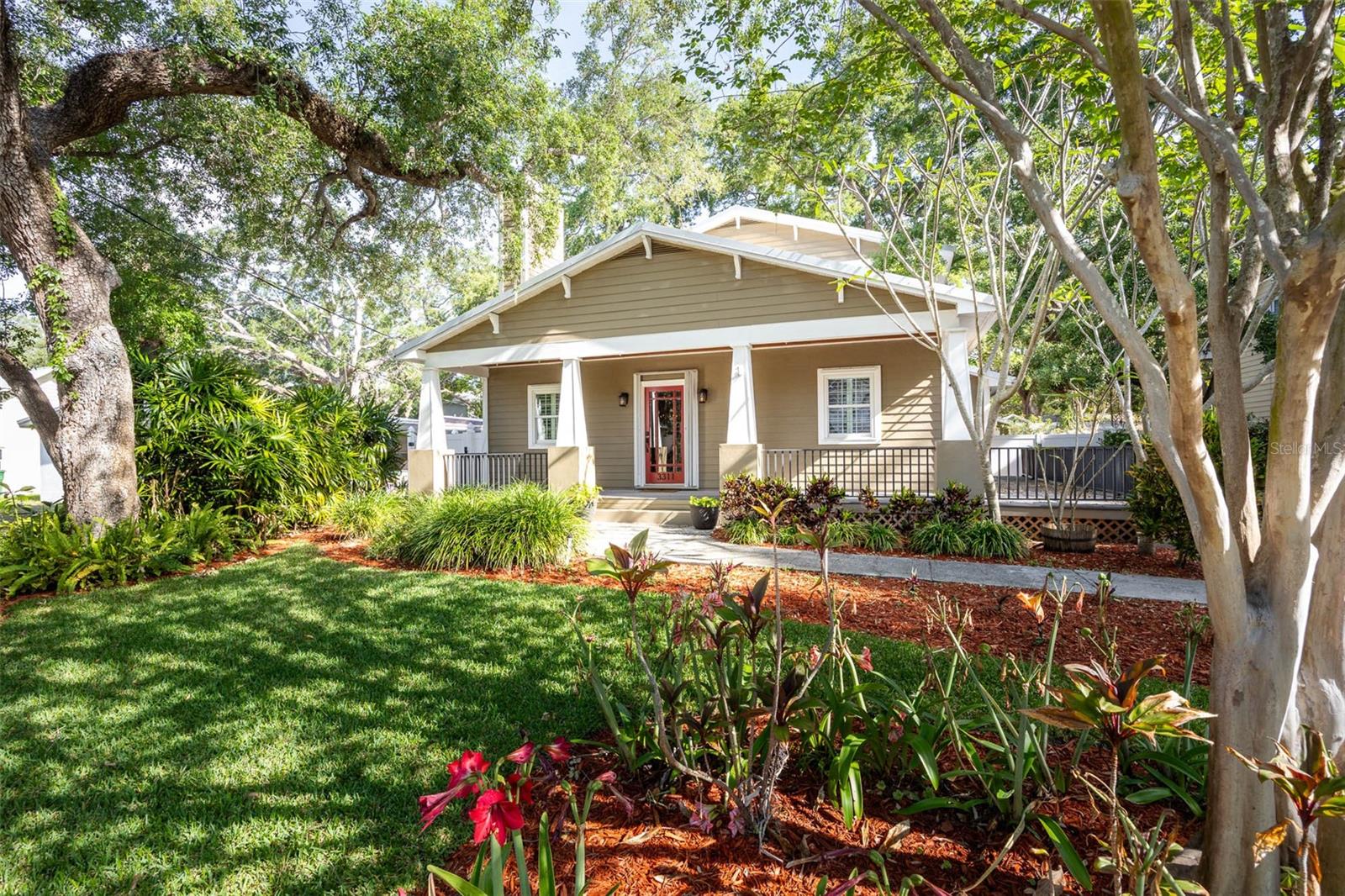 3311 W HAWTHORNE RD — photo 2