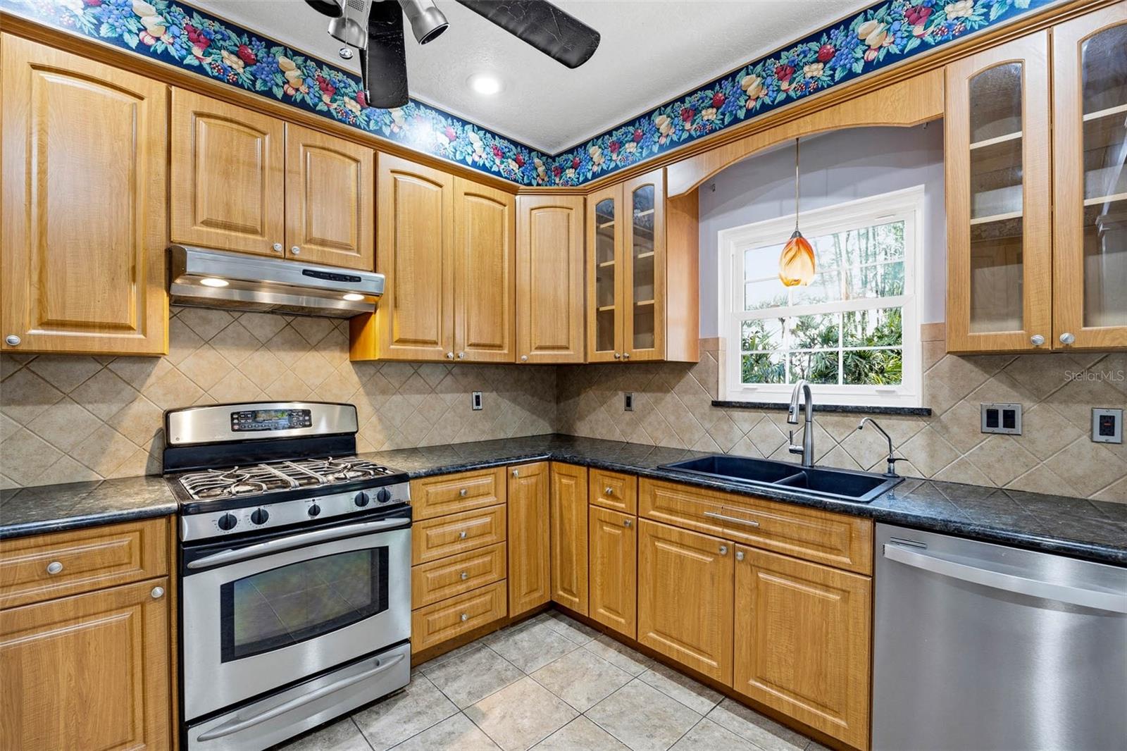 3311 W HAWTHORNE RD — photo 33