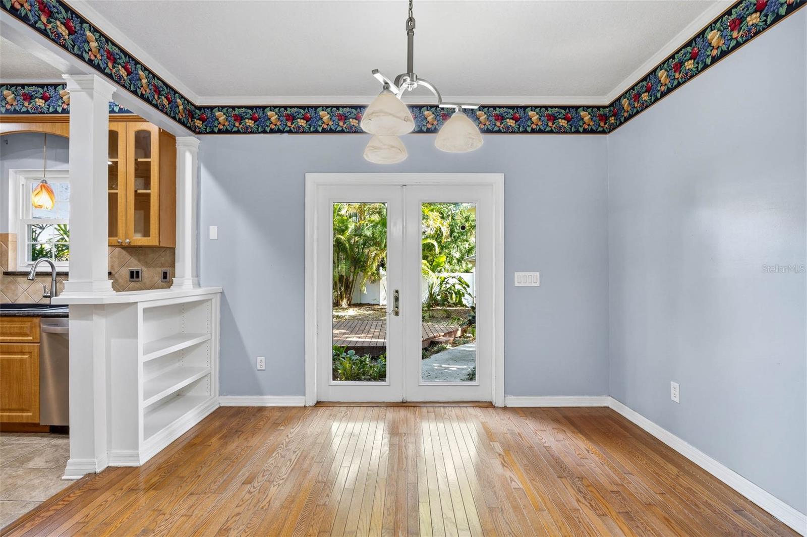 3311 W HAWTHORNE RD — photo 32