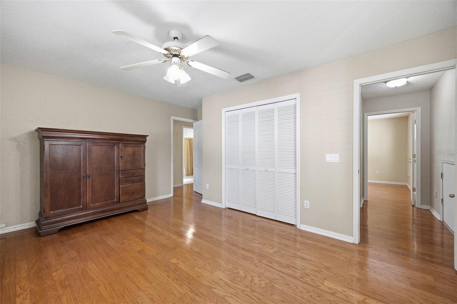 3311 W HAWTHORNE RD — photo 22