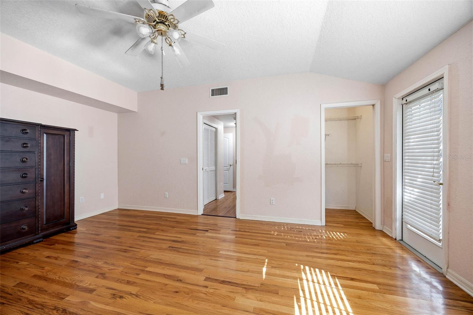 3311 W HAWTHORNE RD — photo 30