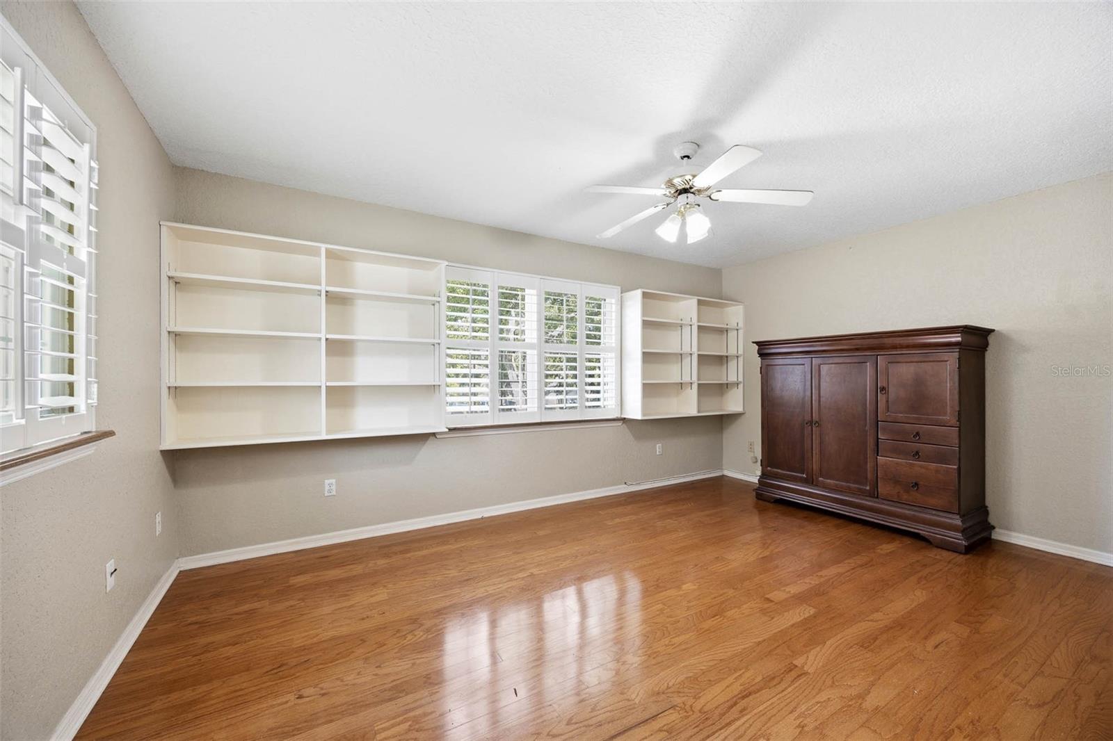 3311 W HAWTHORNE RD — photo 21