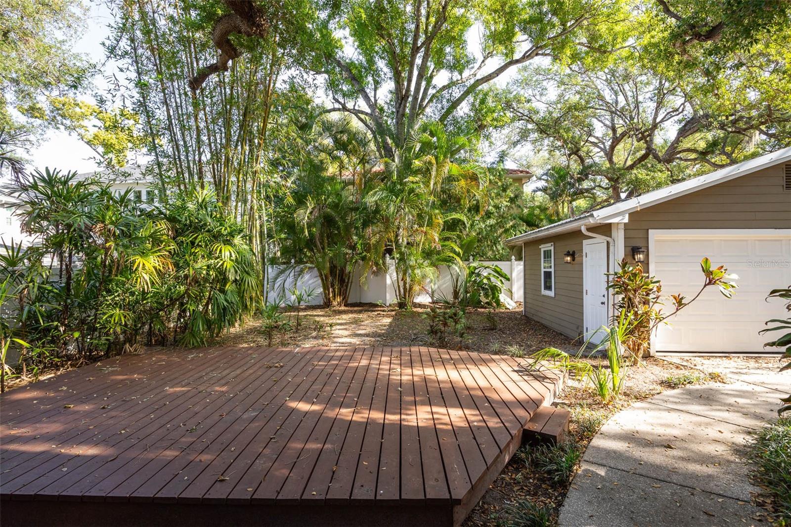 3311 W HAWTHORNE RD — photo 15