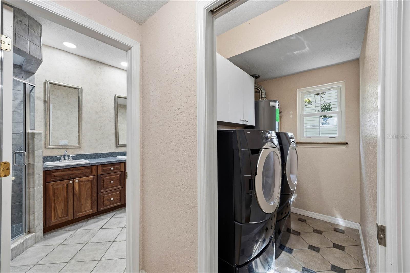 3311 W HAWTHORNE RD — photo 29