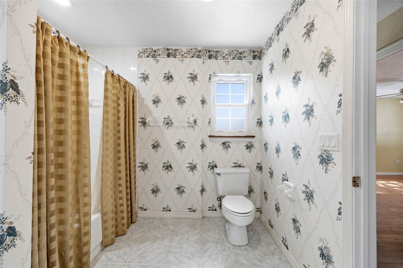 3311 W HAWTHORNE RD — photo 23