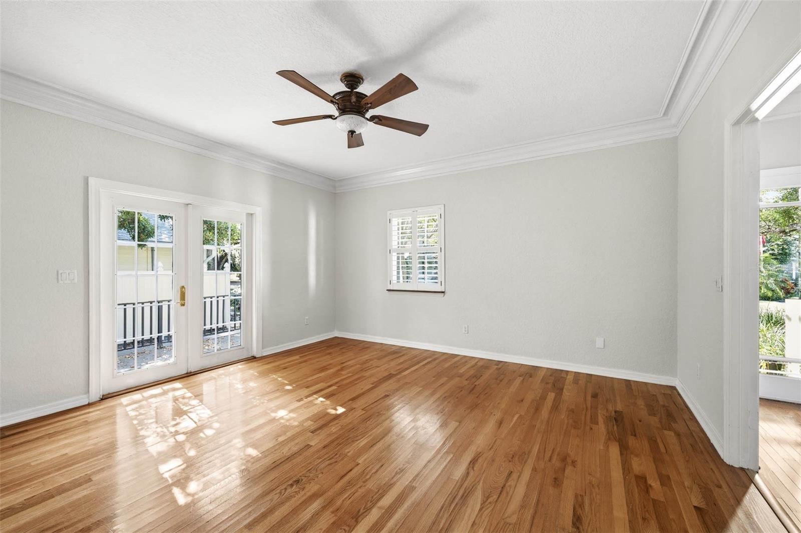 3311 W HAWTHORNE RD — photo 41