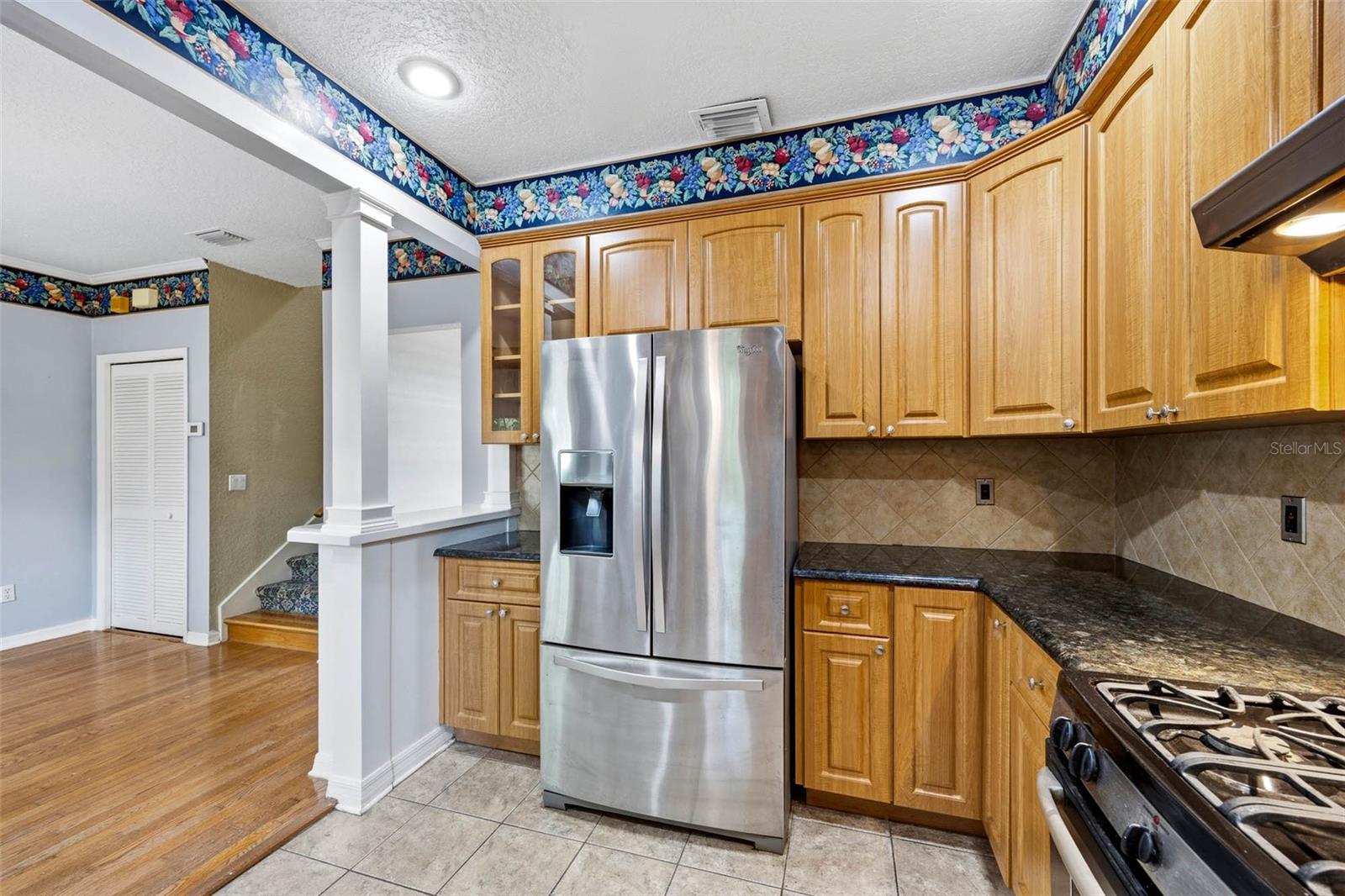 3311 W HAWTHORNE RD — photo 35