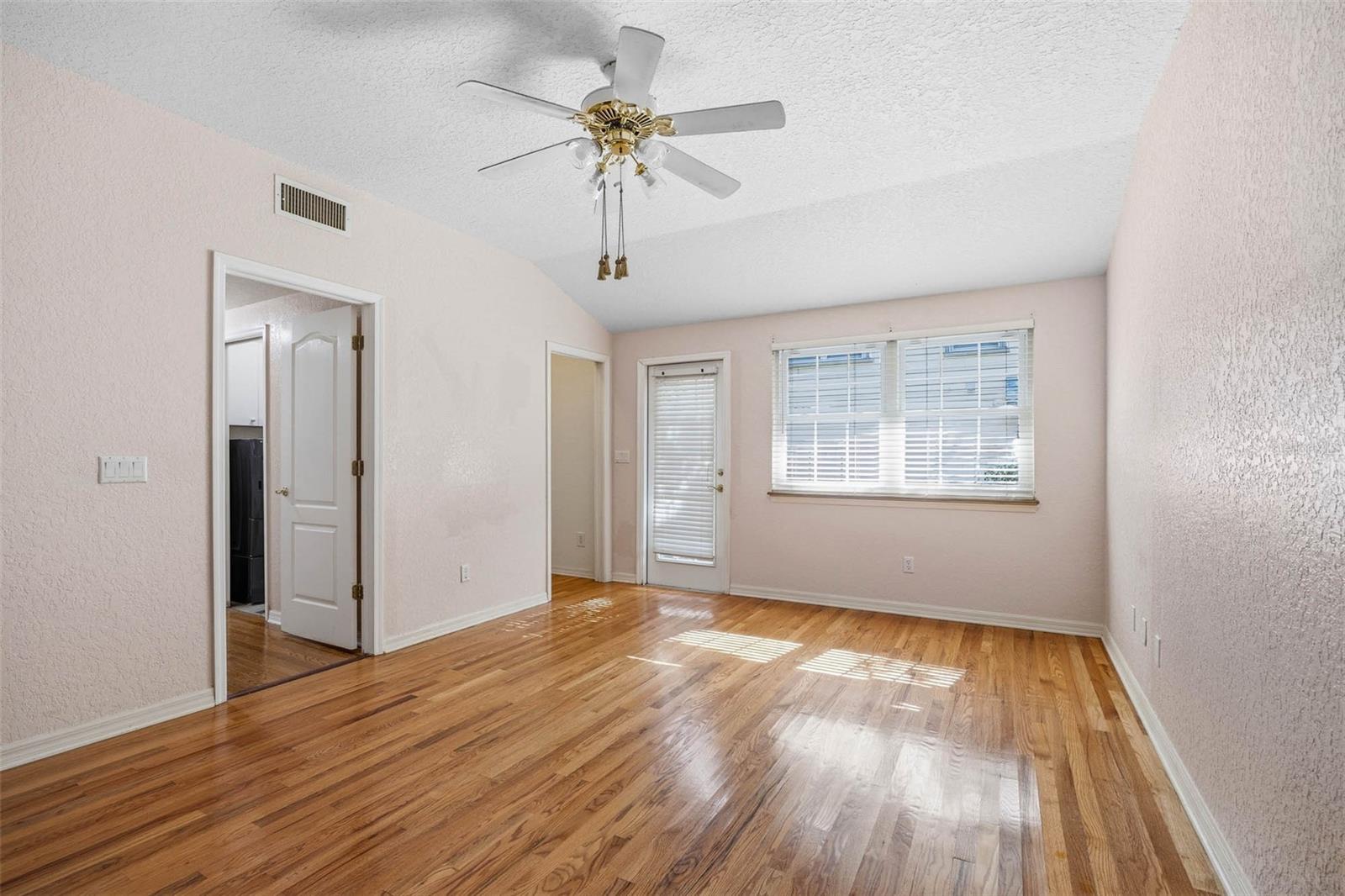 3311 W HAWTHORNE RD — photo 31