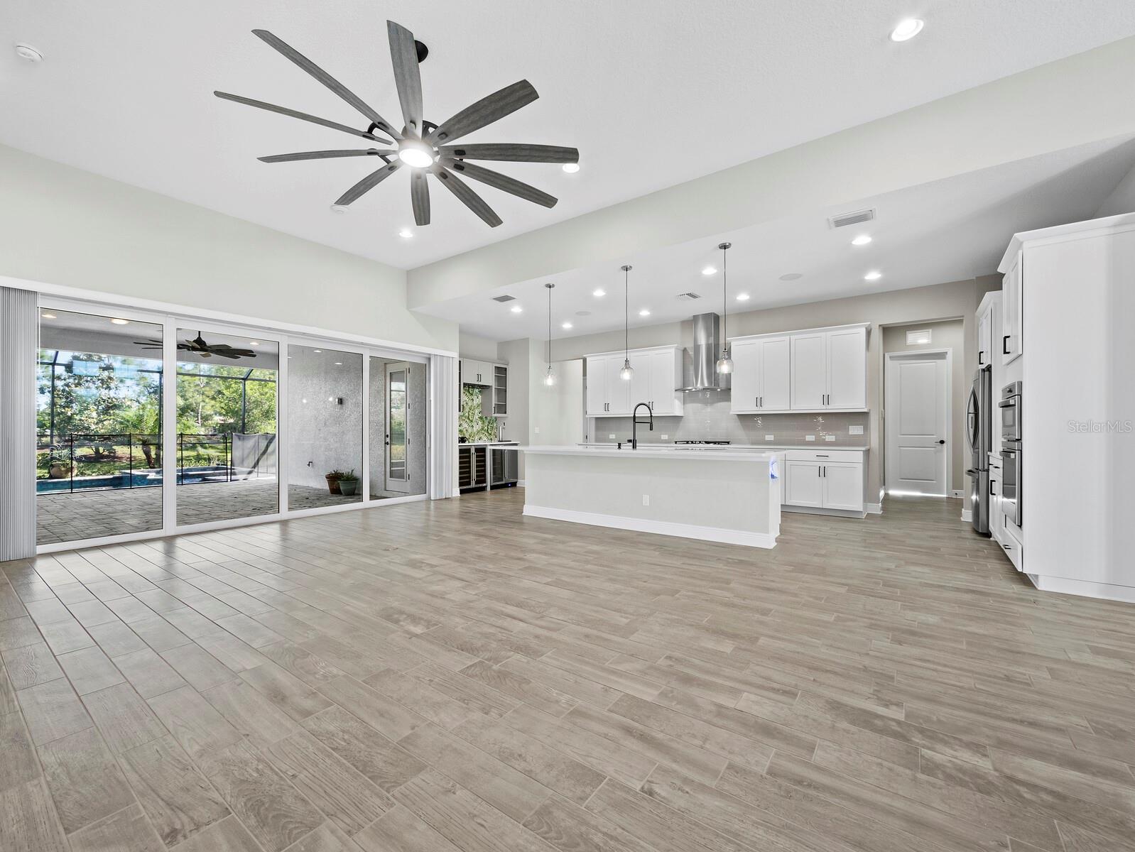 6129 LUNGO LAGO DR — photo 9