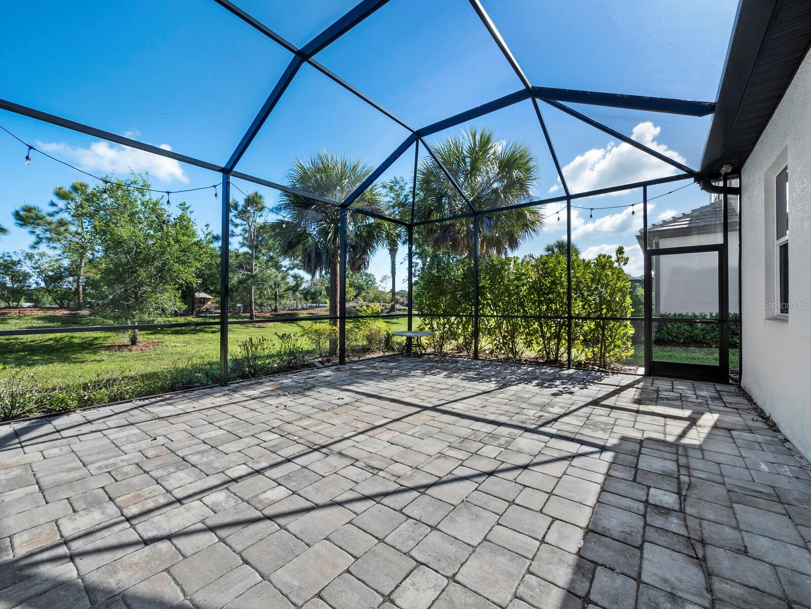 6129 LUNGO LAGO DR — photo 18