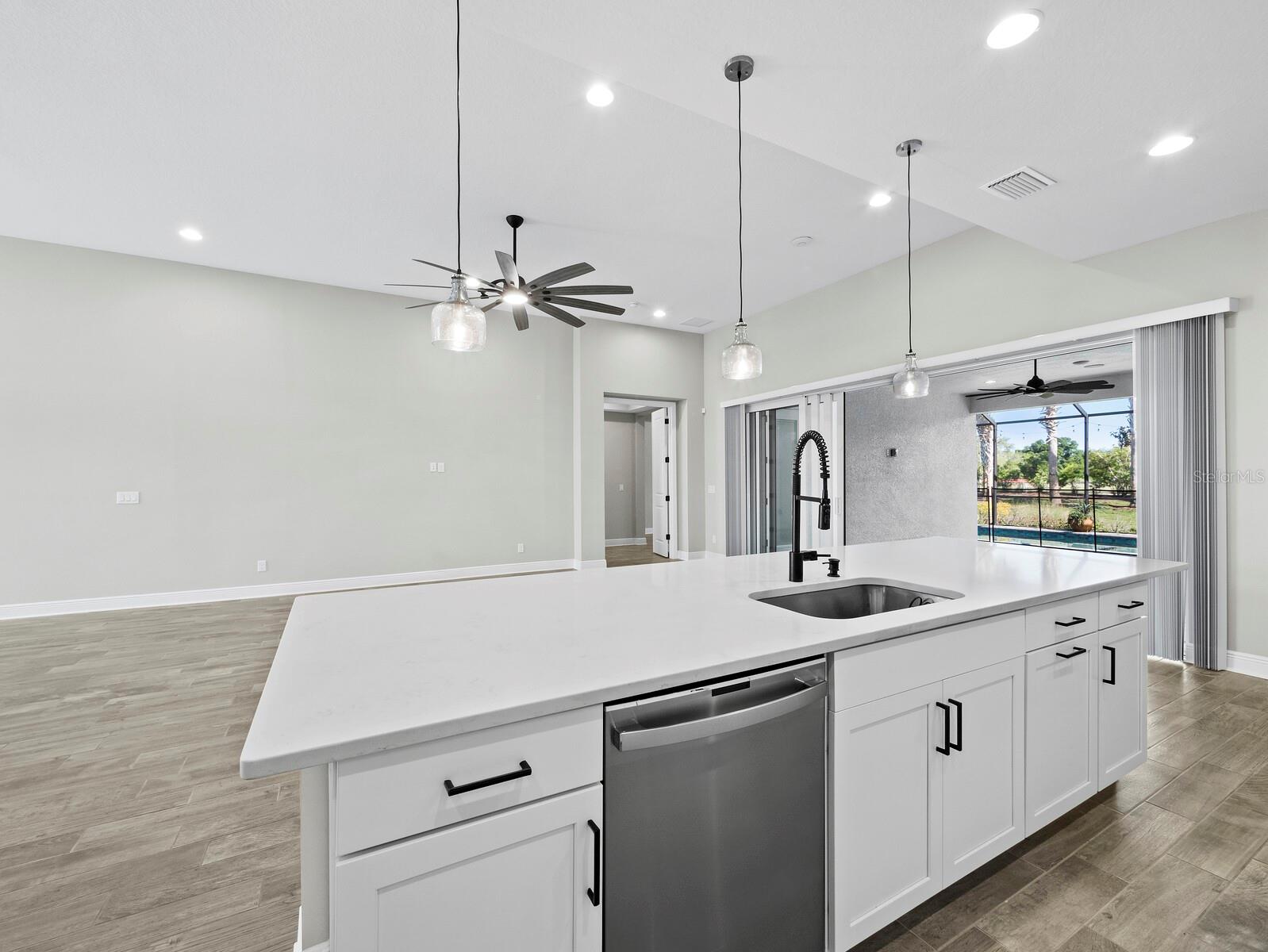 6129 LUNGO LAGO DR — photo 24