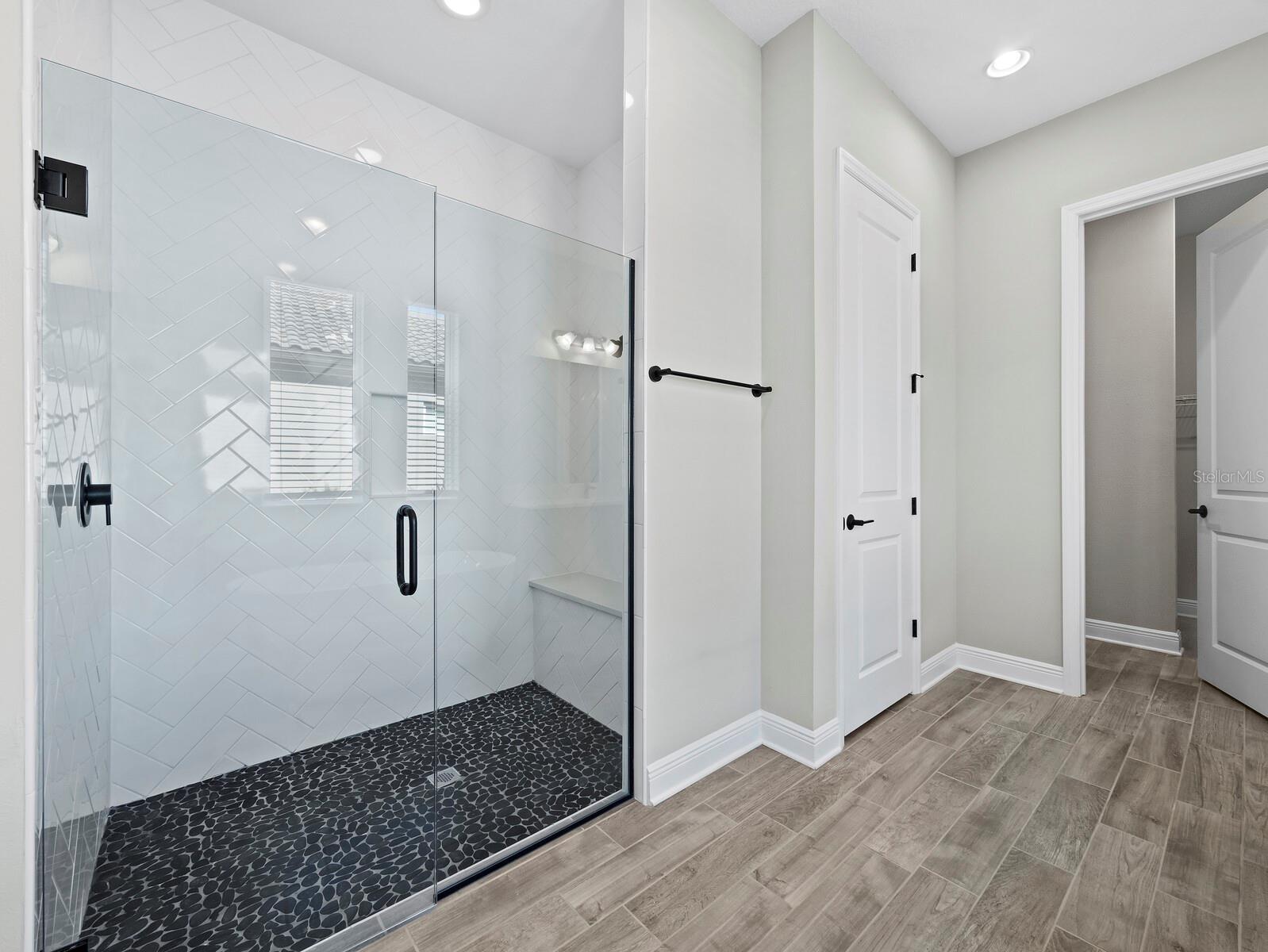 6129 LUNGO LAGO DR — photo 35