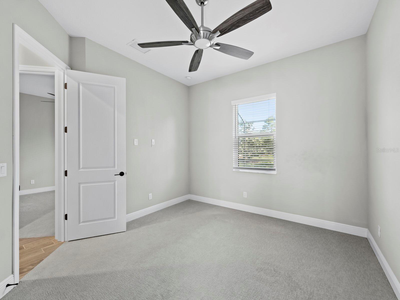 6129 LUNGO LAGO DR — photo 27