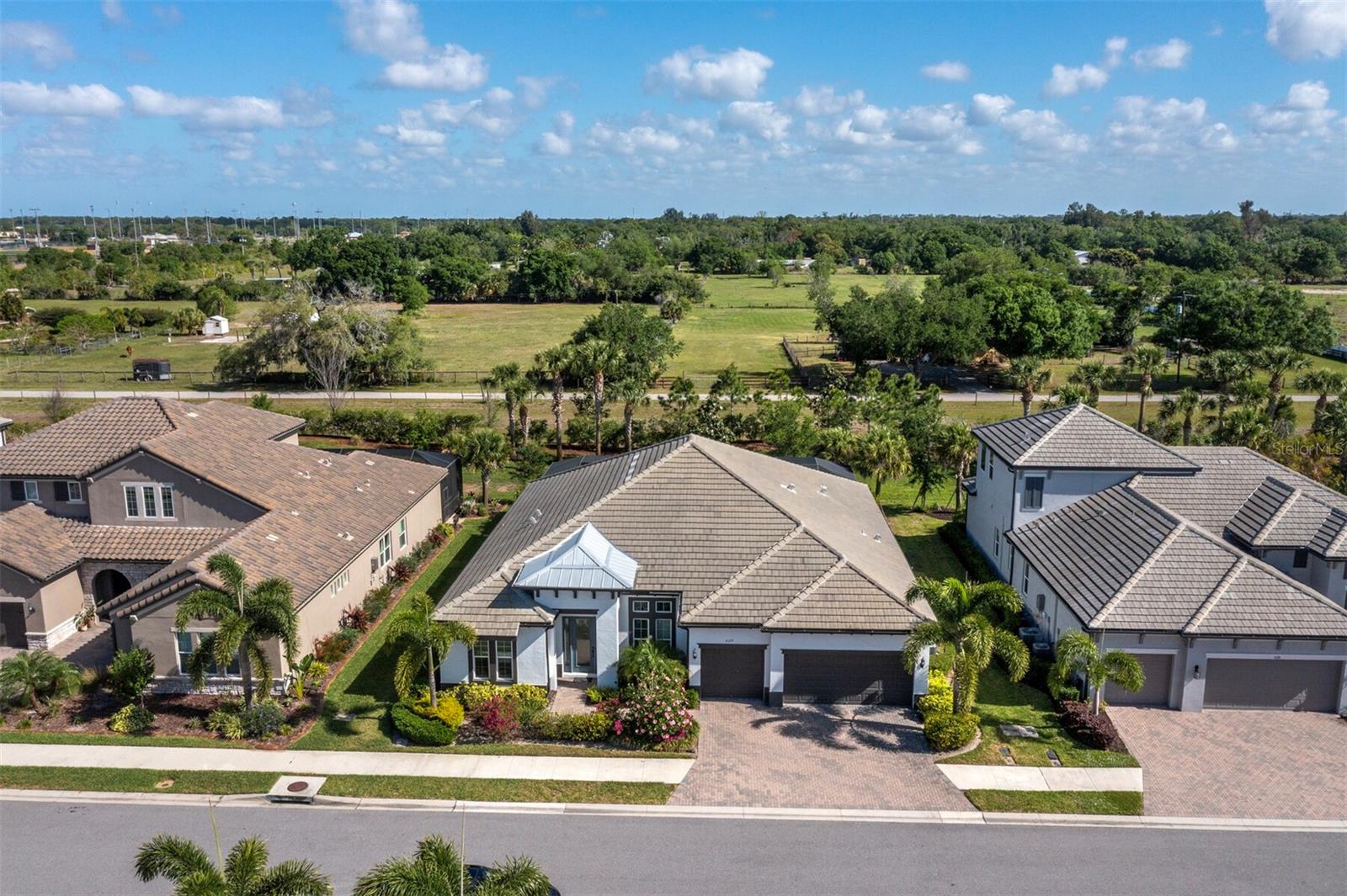 6129 LUNGO LAGO DR — photo 45