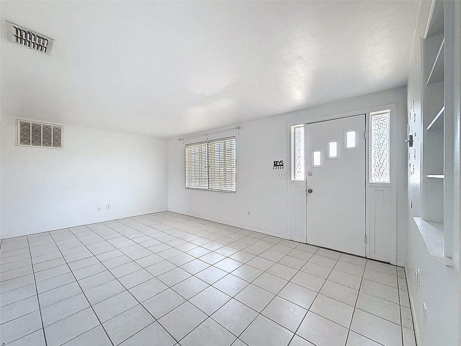4130 CRESTFIELD AVE — photo 5