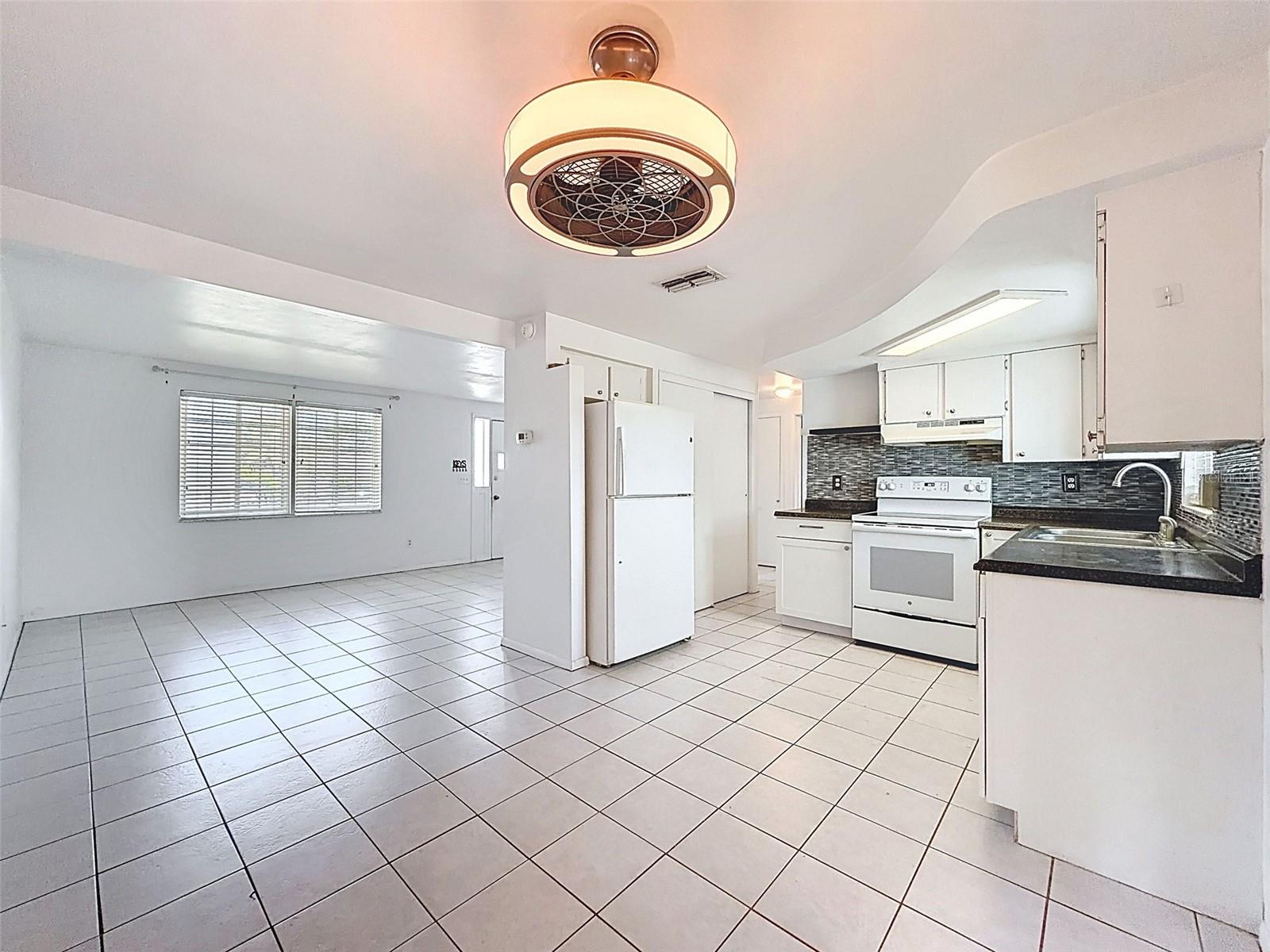 4130 CRESTFIELD AVE — photo 12
