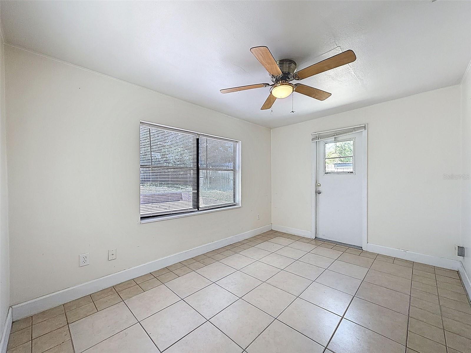 4130 CRESTFIELD AVE — photo 17