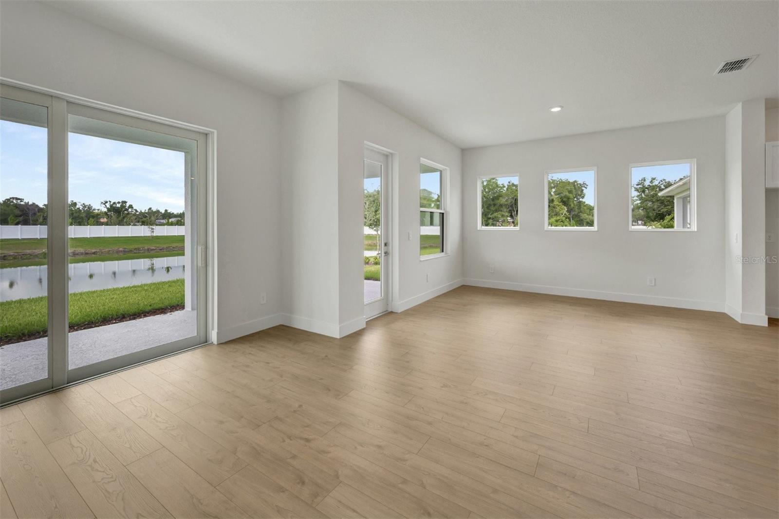 7249 MEADOWSHADE CT — photo 9