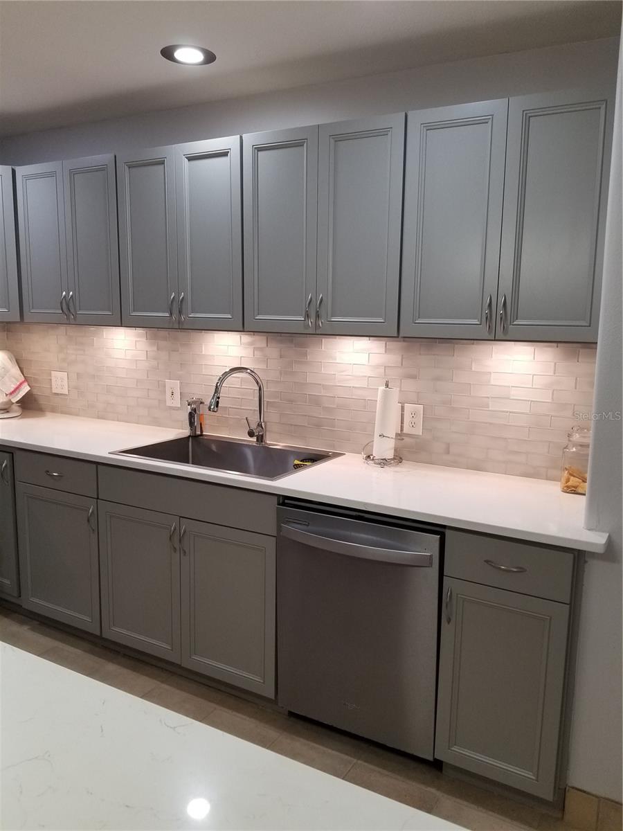 1720 FOSSIL DR — photo 20