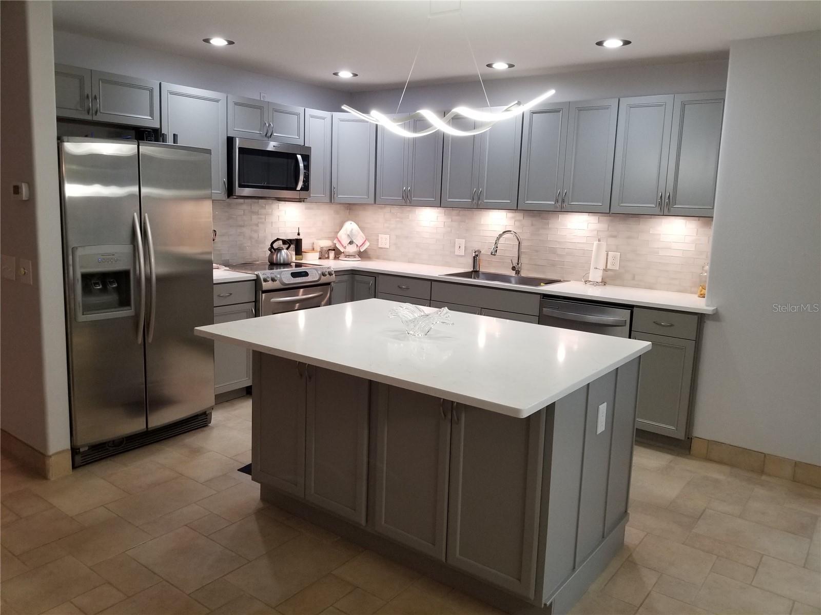 1720 FOSSIL DR — photo 17