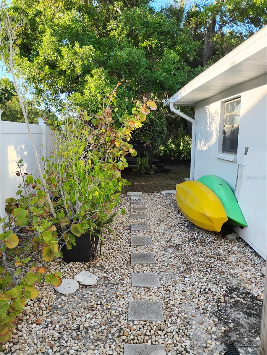 1720 FOSSIL DR — photo 91