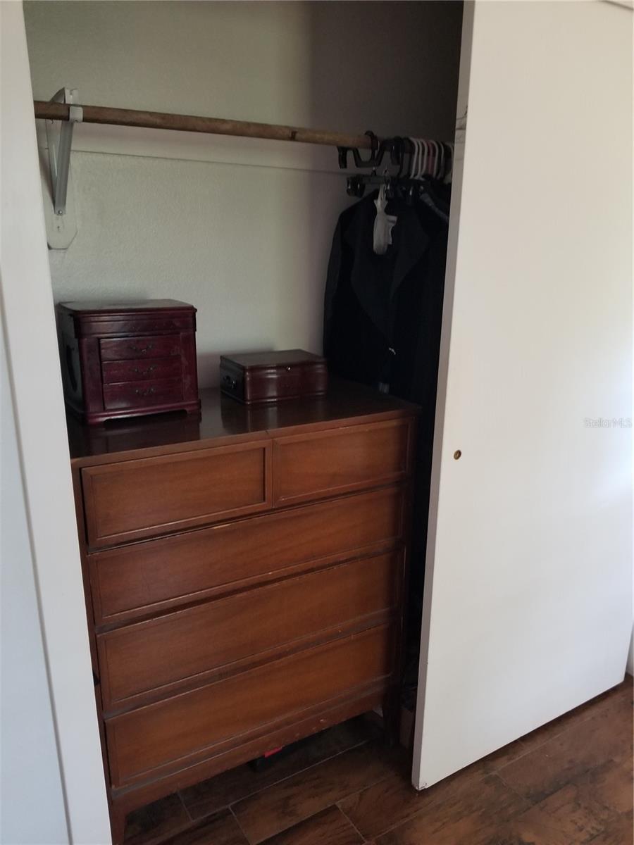 1720 FOSSIL DR — photo 38