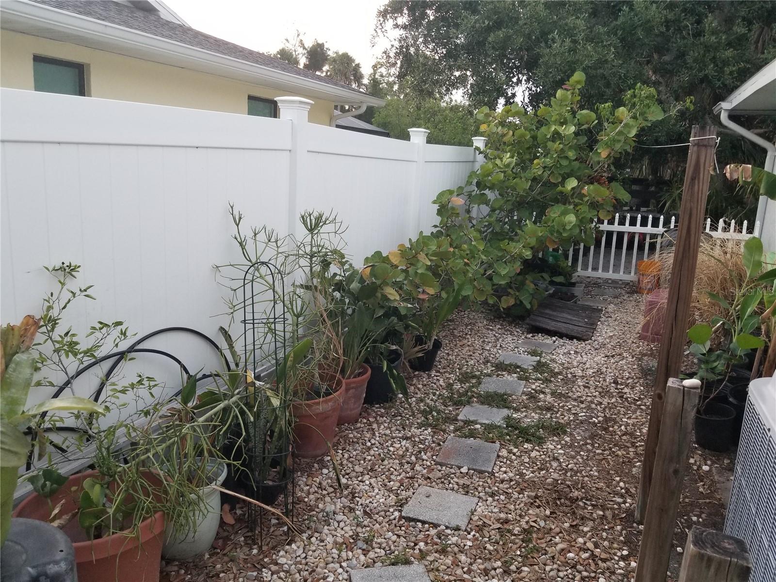 1720 FOSSIL DR — photo 84