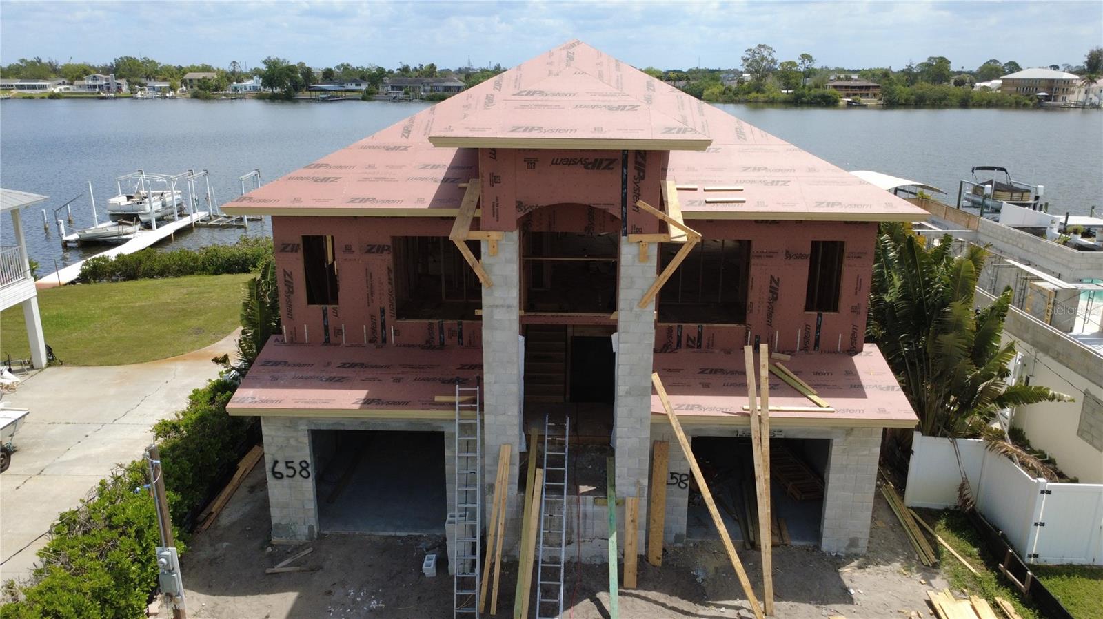 658 BAYSHORE DR — photo 2