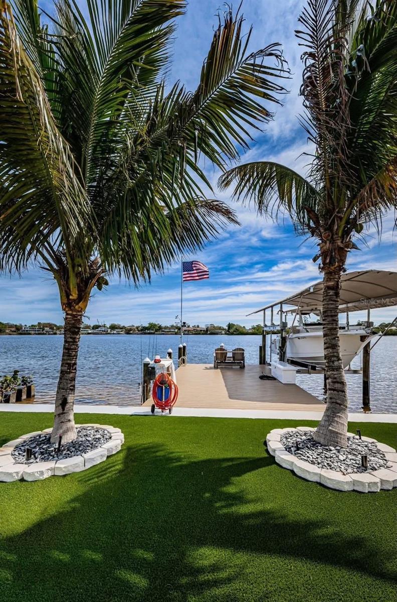 658 BAYSHORE DR — photo 8