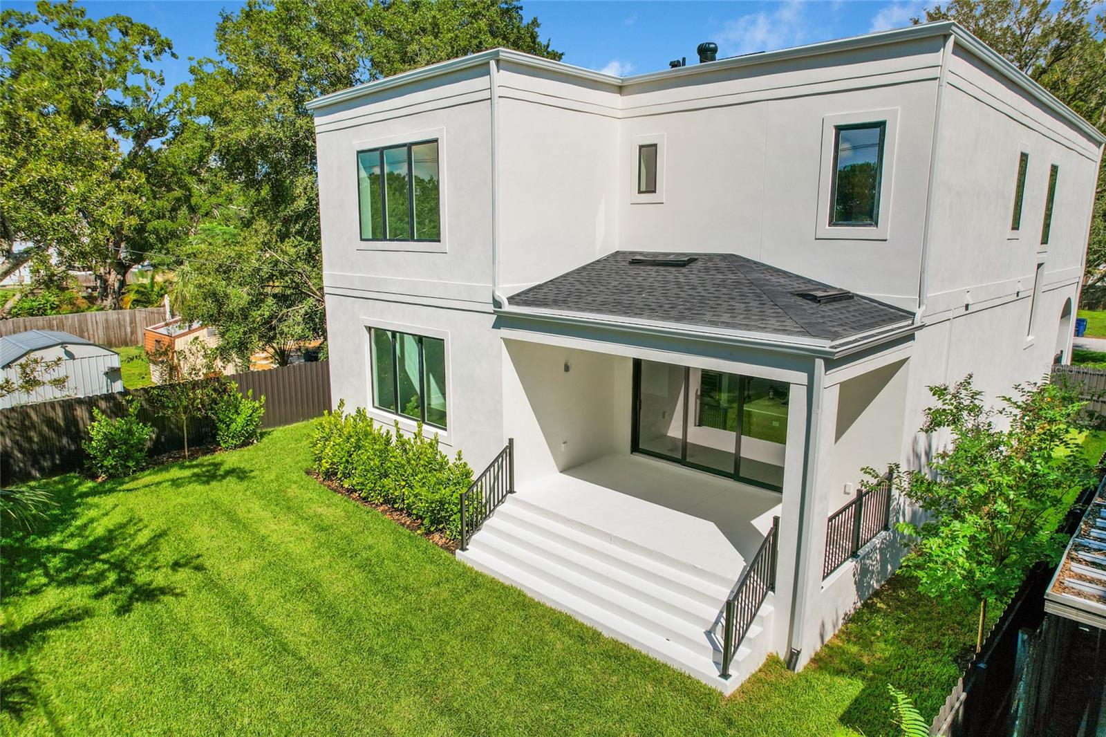 4414 W LAWN AVE — photo 37
