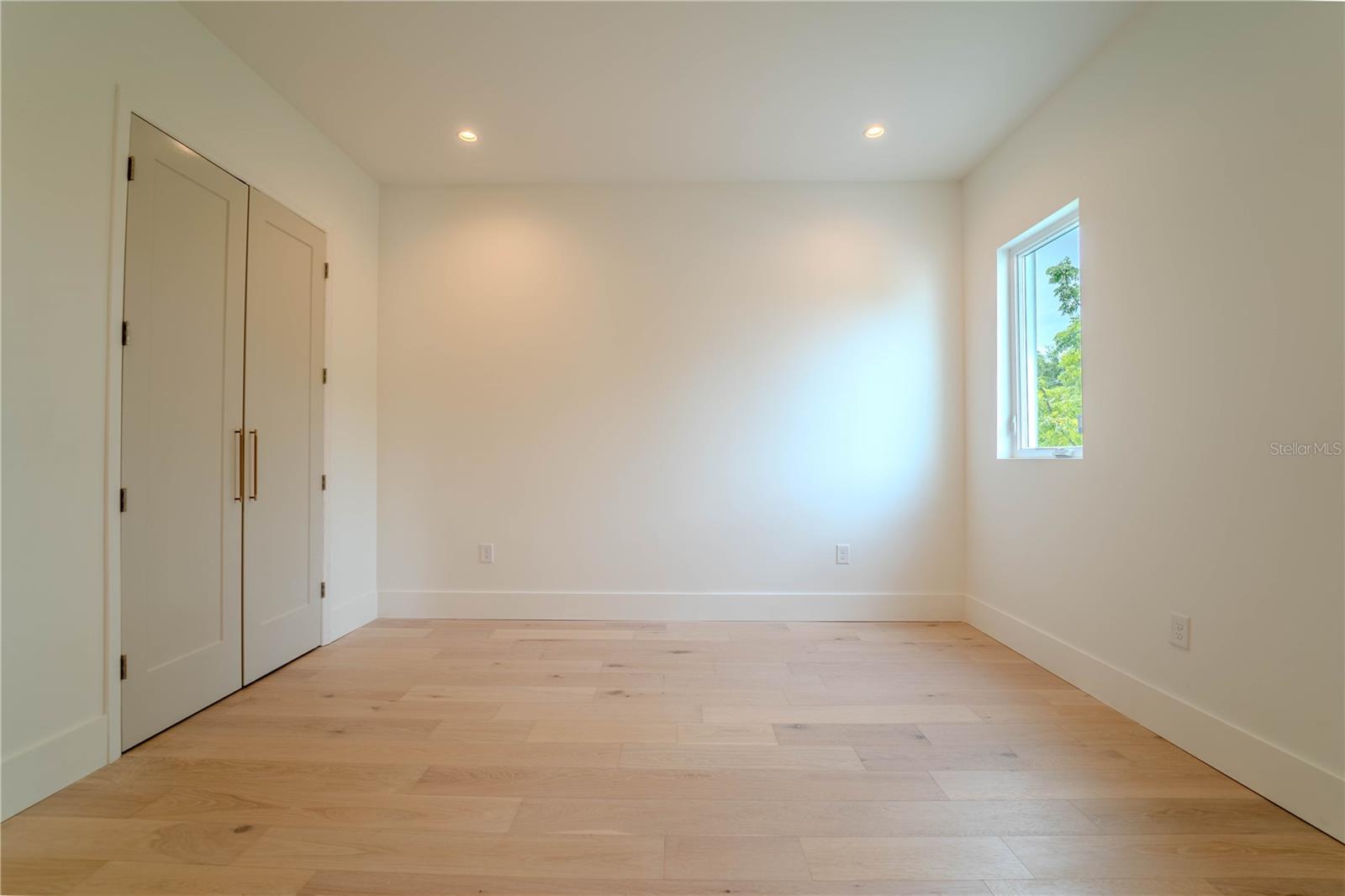4414 W LAWN AVE — photo 27