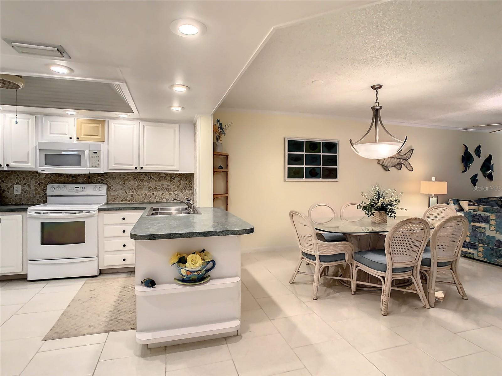 18304 GULF BLVD #116 — photo 9