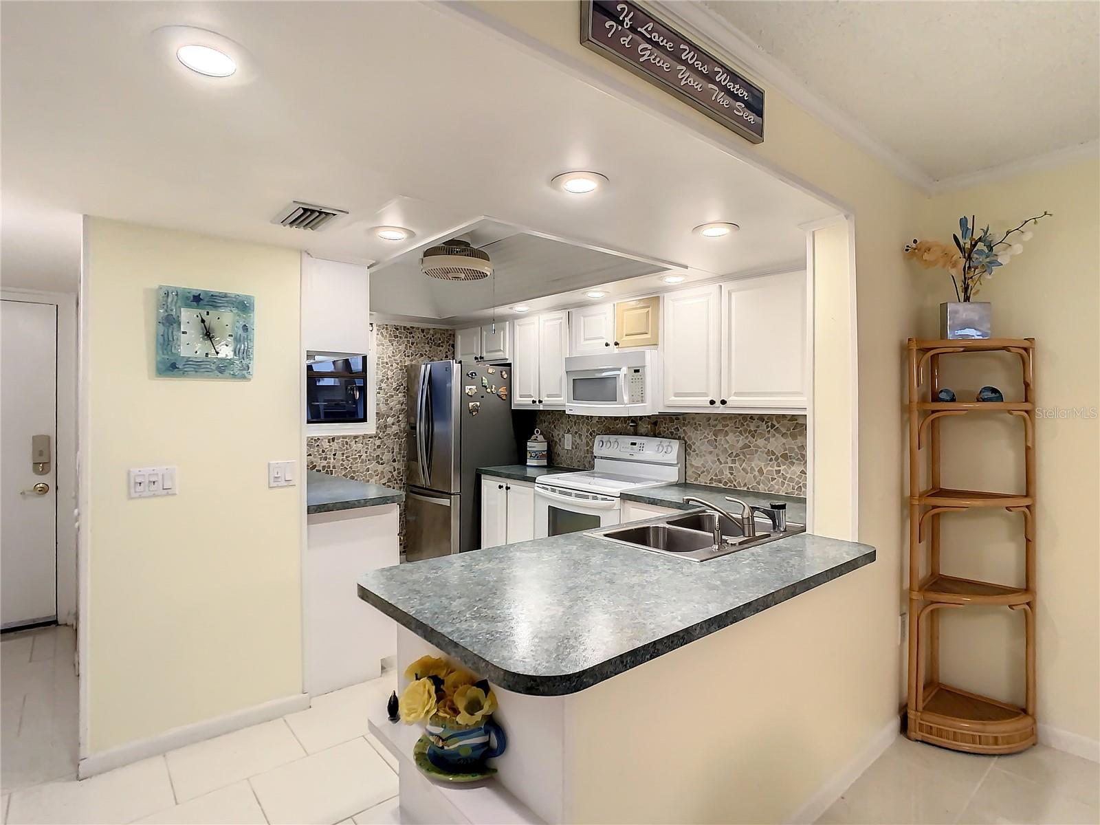 18304 GULF BLVD #116 — photo 18