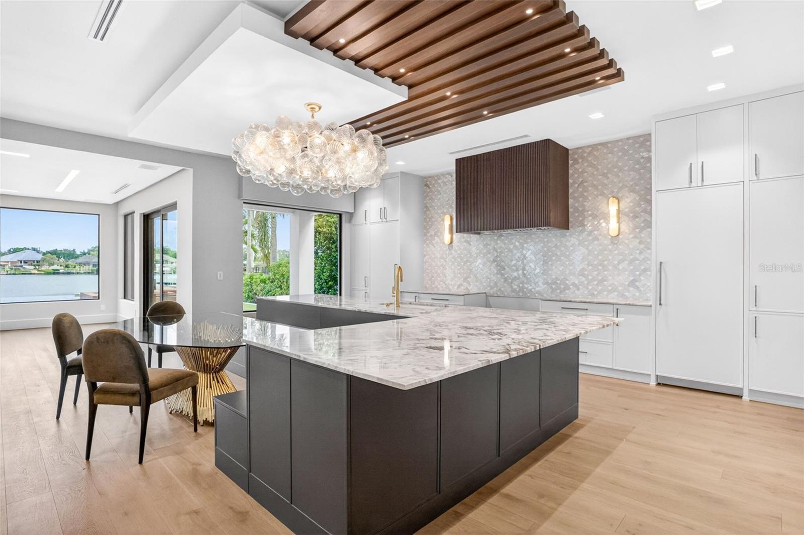 460 COFFEE POT RIVIERA NE — photo 13