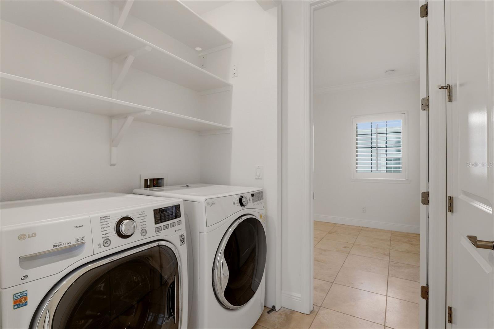 418 PINE AVE — photo 43